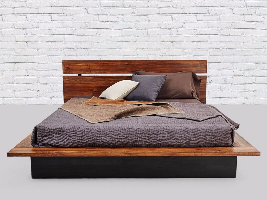 Кровать Леонора в стиле Лофт из массива карагача от столярной мастерской Дорофея Брычёва
