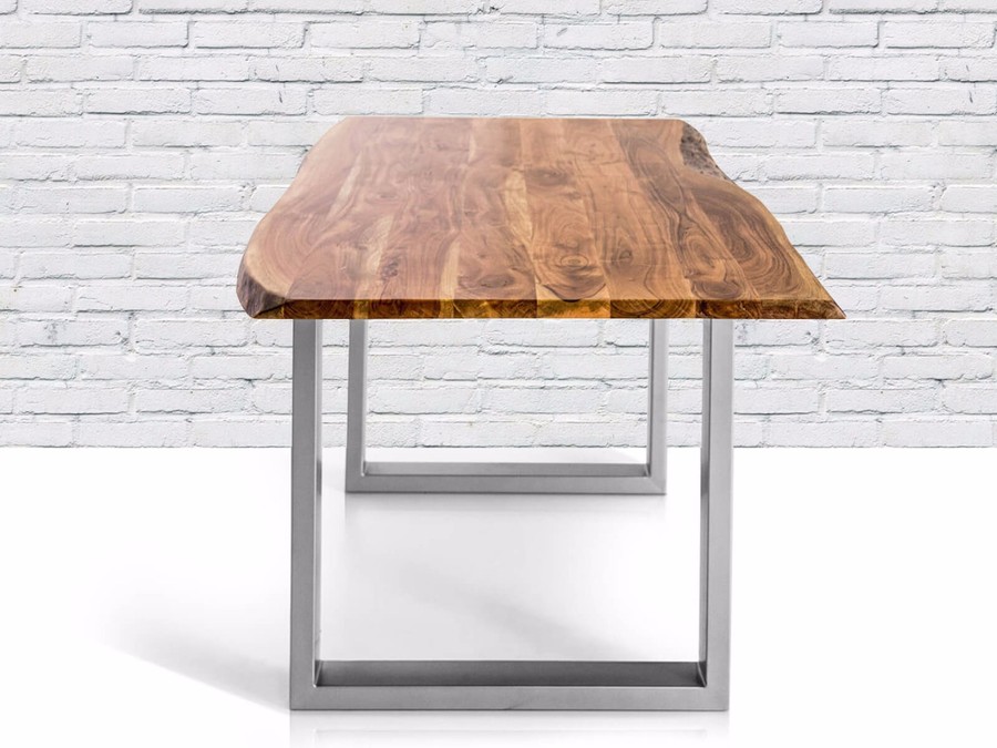 Обеденный стол из массива карагача для Лофт и Эко интерьеров от столярной мастерской Дорофея Брычёва