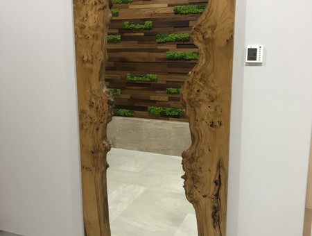 Зеркало из массива дерева (каповый вяз) Измайлова